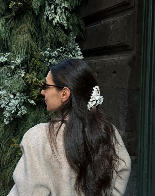 winter outfit with lunel claw clip