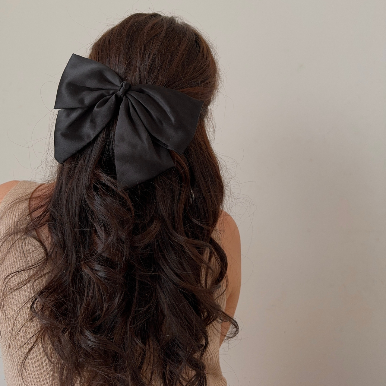 black hair bow