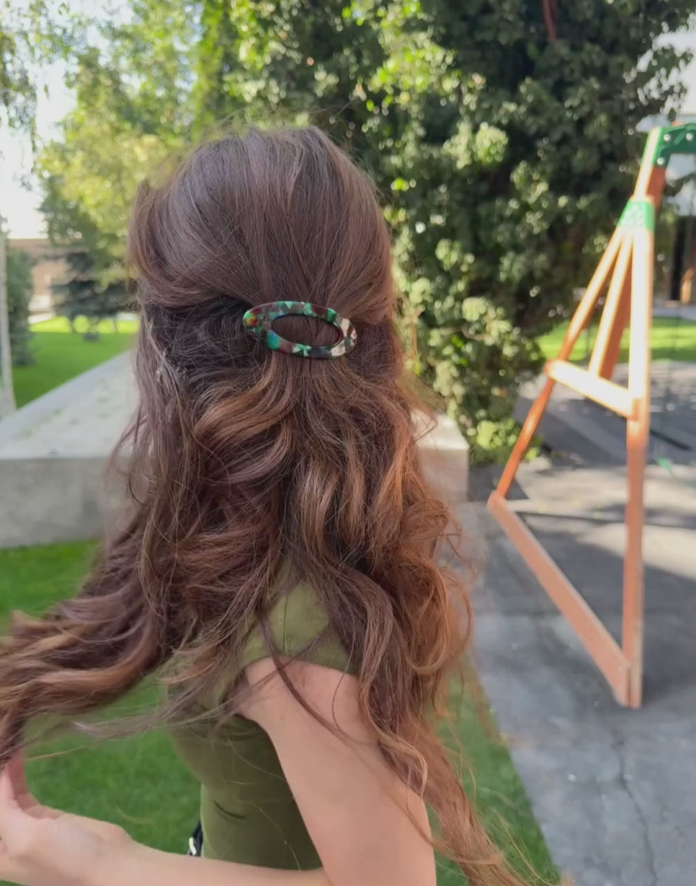 barrette hairstyle inspo