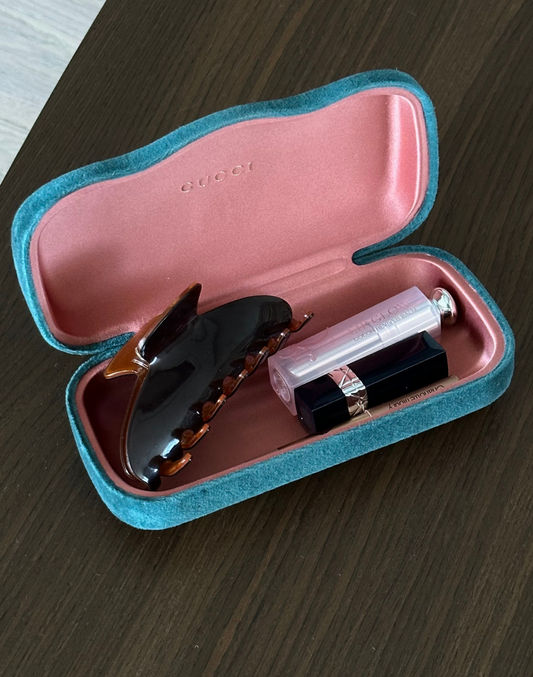 classy fashion accessories